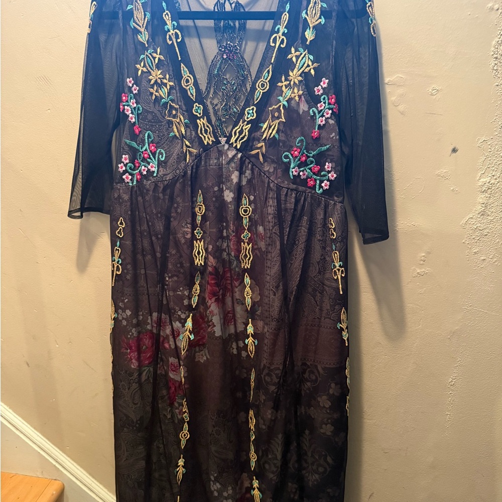 Elegant Black Floral Embroidered Dress